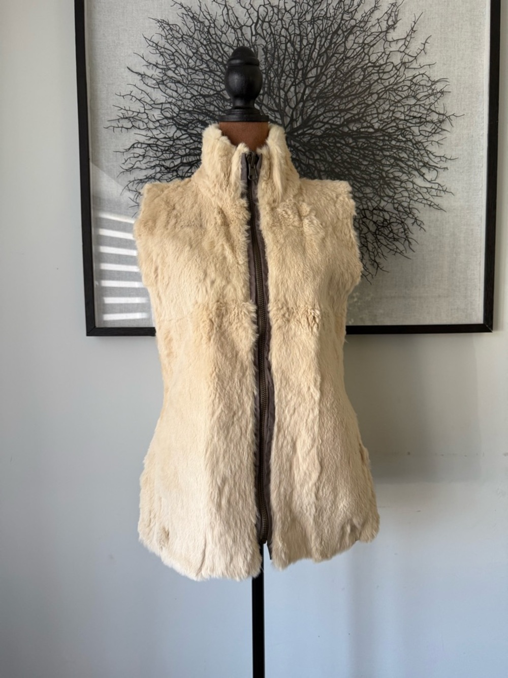 LaRok Rabbit Fur Vest Women Full Zip and Two Pockets